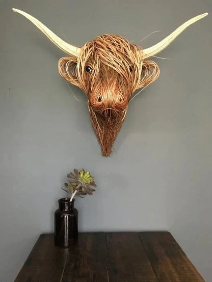1 wall-mounted cow head sculpture